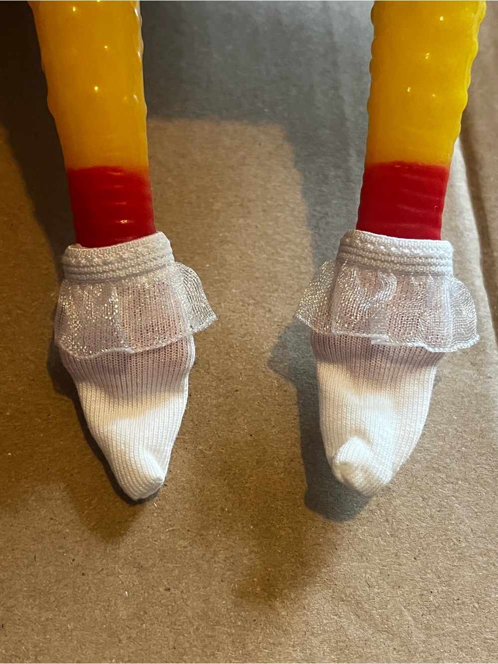 Sheer Ruffle-Trim Doll Socks Pick (1) Pair - Picture 6 of 10